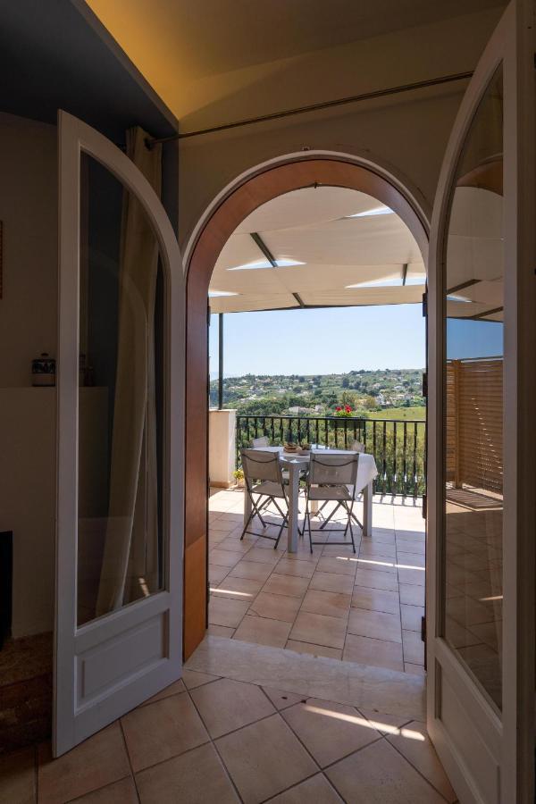 فيلا Casa Vacanze Baia Di Guidaloca كاستيلاّماري ديل غو المظهر الخارجي الصورة