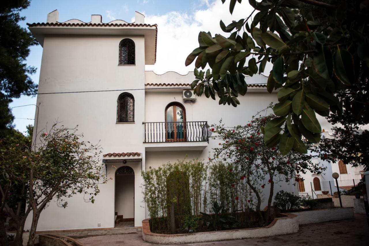 فيلا Casa Vacanze Baia Di Guidaloca كاستيلاّماري ديل غو المظهر الخارجي الصورة